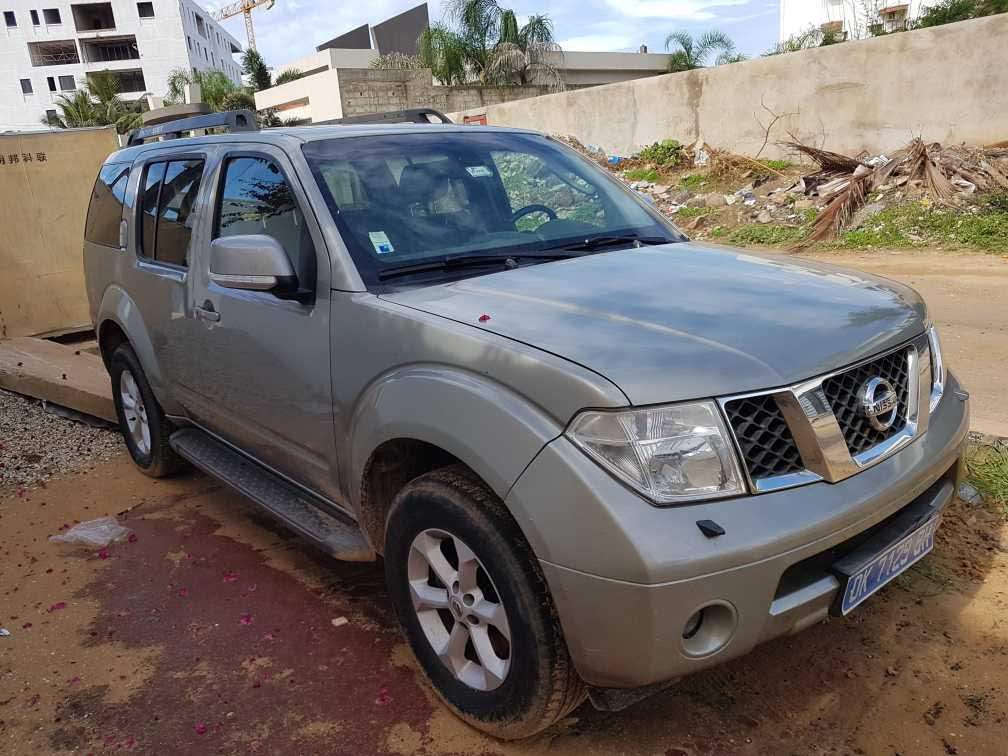 Nissan-Pathfinder-7-PLACES